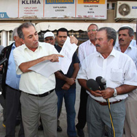 PATATES �RET�C�LER� AYAKTA