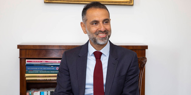 Irfan Siddiq’a gre “Kbrsl Trkler masaya dnmek iin Rumlardan tevik istiyor”