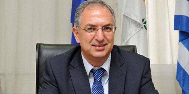 Rum Tarm Bakan Kostas Kadis, hellim konusunda aklamalarda bulundu 