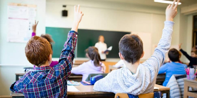 Gney Kbrs “Avrupa Okullar” bakanln stlendi