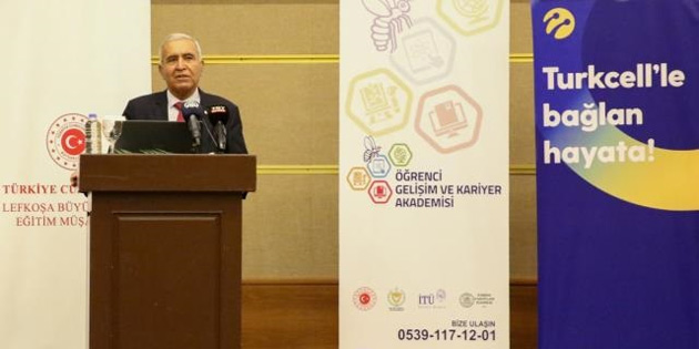 KKTC �T� ��renci Geli�im ve Kariyer Akademisi E�itim Kongresi ba�lad� 