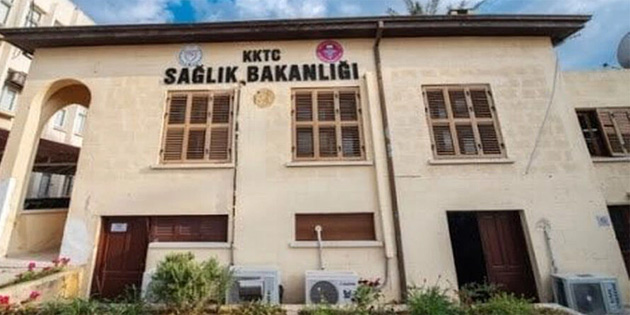 Salk Bakanl bebeklerin durumunun iyi olduunu aklad