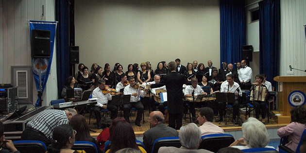K�br�s Sanat Derne�i T�rk M�zi�i Korosu’nun Akustik T�rk M�zi�i Konseri