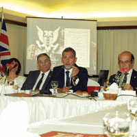 Hedef KKTC’nin �n�n� a�mak 