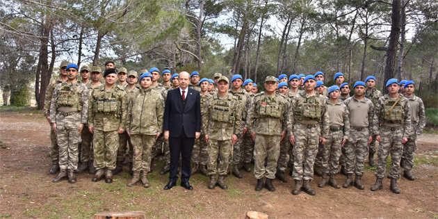 Cumhurba�kan� Tatar, KTBK 39’uncu Mekanize Piyade T�men Komutanl���'n� ziyaret etti 