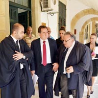 CENAZELER B�LE KALKMAZ 