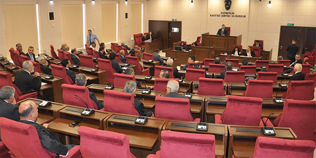 �ZDENEFE: BAKANLI�IN ADI YURTTA�LIK ��LER� BAKANLI�I OLSUN