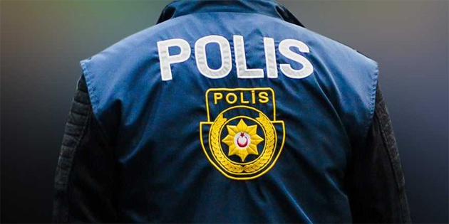 Polisi fark eden pheli uyuturucu maddeyi yuttu