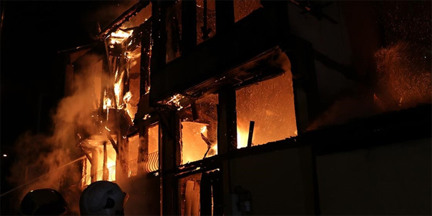  Bolta�l�’da yang�n! 1 ki�i a��r yaraland�.