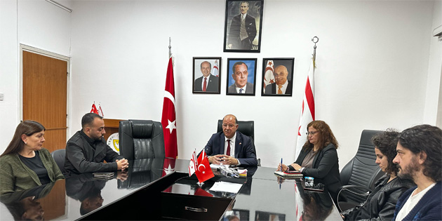 Dinyrek, tabipler ve eczaclarla toplant yapt