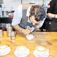 �talya Barista �ampiyonu Eddy Righi, Caffe Pascucci’de kahve severlere bulu�tu 