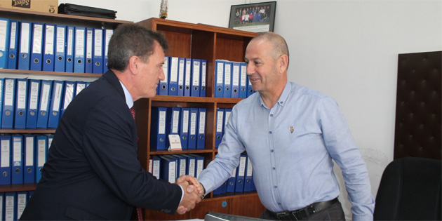 Ar�kl�, personeli ile bayramla�t� 