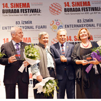 Trk Sinemas’nn dev oyuncular zmir Fuar’nda bulutu 