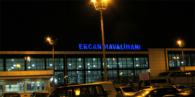 Ercan Havaalan� Taksiciler Birli�i, durak i�in yeni terminalde arazi talep ediyor