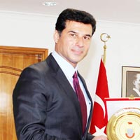 KTBK Komutan Sava halkla bayramlaacak 