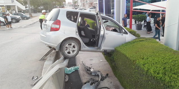 Gazimausa Karpaz anayolunda kaza
