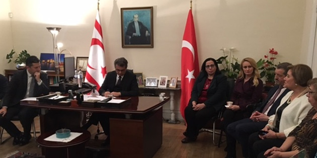 Ba�bakan Erh�rman Londra'da K�br�s T�rk Dernek Ba�kanlar�yla bir araya geldi 