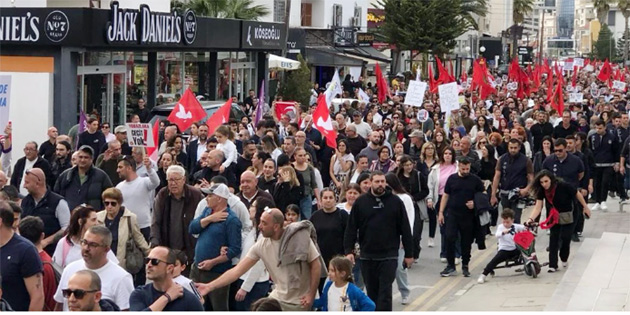 40 �RG�TTEN SES GET�REN Y�R�Y�� 