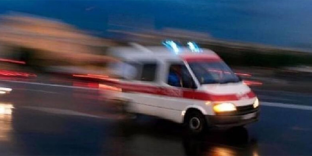 G�zelyurt -Lefko�a ana yolundaki kazada motosiklet s�r�c�s� a��r yaraland� 