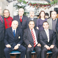 Turkish Forum UK’den �yelerine yemek 