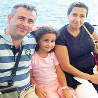 A� art�k g�zlerini babac���m!'