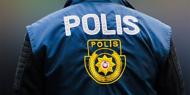 �atalk�y’de bir evin bah�esinde park halinde bulunan araca ate� edildi