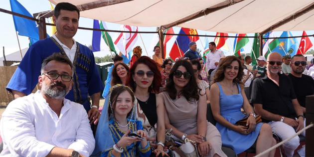 T�rk-Bir Macaristan'daki B�y�k Hun T�rk Kurultay�’nda 