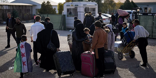 G�ney K�br�s’taki Suriyelilerin �lkesine d�nmesi i� d�nyas�n� strese soktu