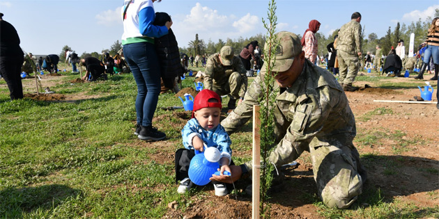 Ortak�y’deki K�br�s T�rk Kuvvetleri Alay�'na fidan dikimi yap�ld�