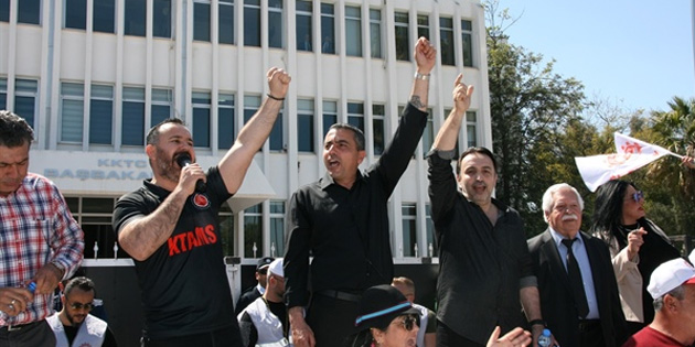  �� sendika greve gitti, h�k�metin ekonomi politikas� protesto edildi