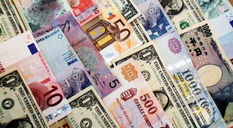 Dolar 14’, Sterlin 19’u geti 