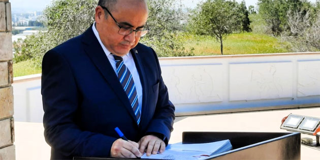 TC Lefkoa Bykelisi Baeri, toplum lideri Dr. Fazl Kk’n antna elenk sundu