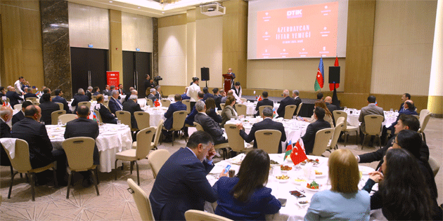 Dnya Trk  Konseyi Bak'de iftar program dzenledi