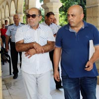 UYU�TURUCU BARONU ��S�ZL�K PARASI ALIYORDU