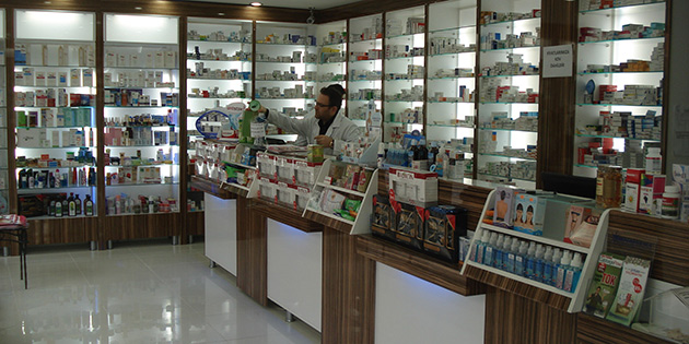 Eczanelerde yaz mesaisi balad