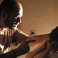 E�ini d�vd�, el ilan�yla �z�r diletti 
