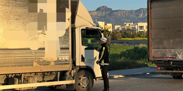 Trafikte kamyon ve kamu iletme izni denetimi… Alt src hakknda yasal ilem