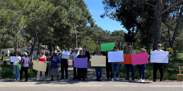 Yeilky’de 'ormanlk alana mezarlk yaplmasn” eylemi