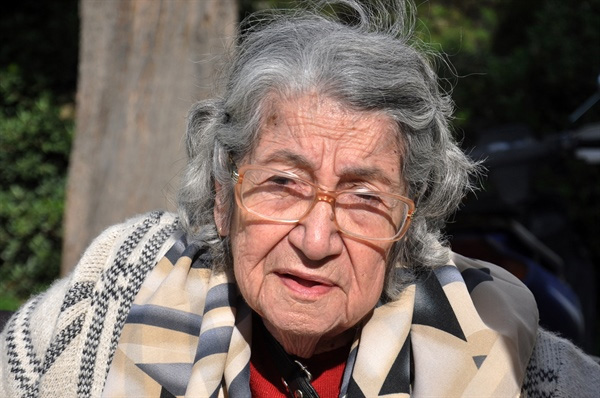 Ay�e A��k son yolculu�una u�urland�..