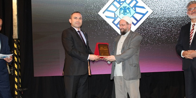  “Hala Sultan’�n �zinde” belgeselinin ilk g�sterimi Lefko�a’da yap�ld�