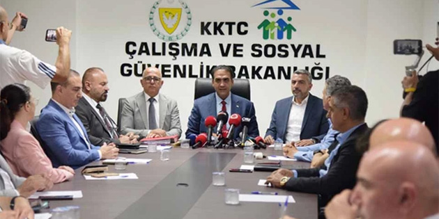 Asgari �cret toplant�s� �ar�amba g�n�ne ertelendi!