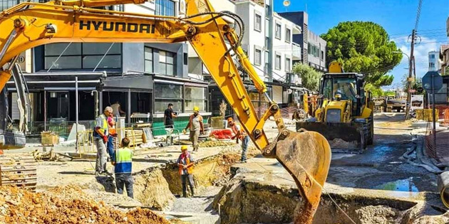  Mehmet Akif Caddesi trafi�e yeniden a��ld�