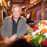 ��ADAMI DUALARLA U�URLANDI 