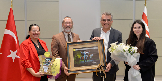 Erh�rman: “Halk danslar� arac�l���yla K�br�s k�lt�r� ve �lke tan�t�m�na katk� yap�l�yor”