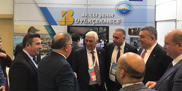 znar, 'Akll ehirler ve belediyeler kongre ve sergisi'ne katld 