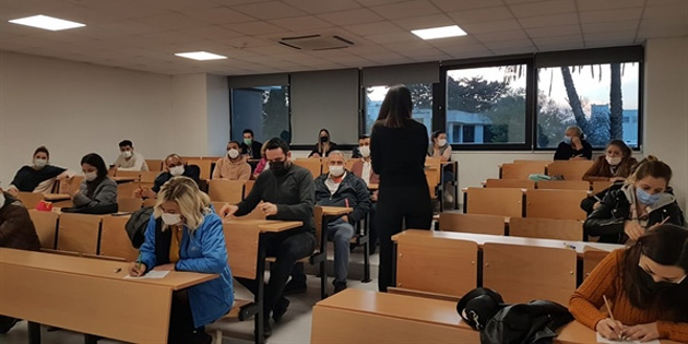 Girne Belediyesi ile Final �niversitesi taraf�ndan d�zenlenecek ingilizce kursu i�in seviye tespit s�nav� yap�ld� 