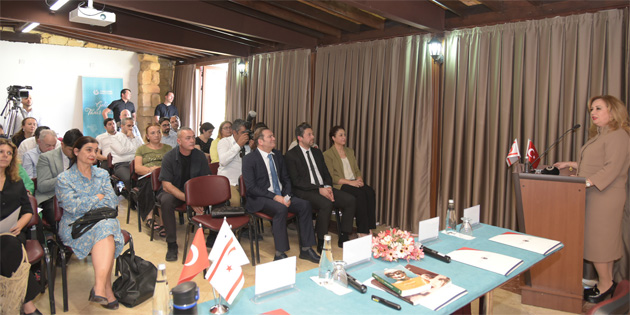 “KKTC’de S�rd�r�lebilir K�lt�rel Miras Paneli' ve 'El Sanatlar� Sergisi' d�zenlendi