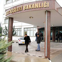 Sendikal Platform: H�k�met grev k�r�c�l��� yap�yor