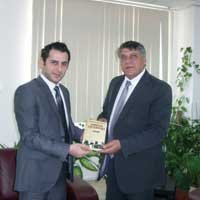 Bakan Amcao�lu’ndan ‘Me�hul Tutsaklar’a �vg�