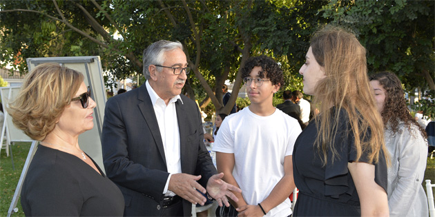 Cumhurba�kanl���nda toplum ve gen�lik sorunlar� “Gen�ler �neriyor” �al��mas�yla masaya yat�r�ld� 